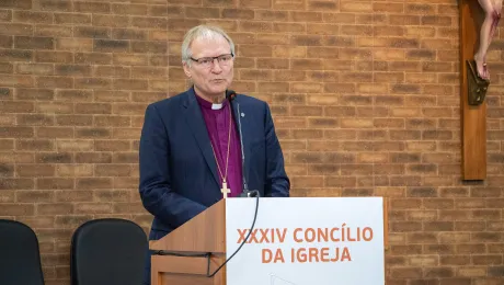 LWF President Stubkjær preaching in Brazil