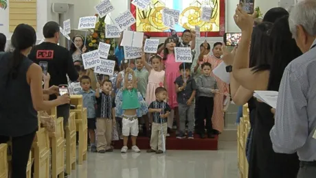 Durante uno de los cuadros que presentaron los niños y las niñas. Foto: Adriana Castaneda