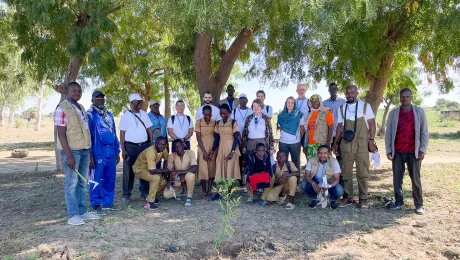 A group from the Regional Management Team Meeting for francophone Africa visited communities in Kousseri (Cameroon), near N'Djamena. Located close to the Logone river, they are experiencing the effects of climate change in an already vulnerable situation. Photo: LWF/ C. Kästner-Meyer