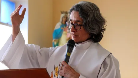 Pastora Consuelo predicando durante la reunión de mujeres previa a la Pre-Asamblea de las Américas en Colombia. Foto: FLM/A. Weyermüller