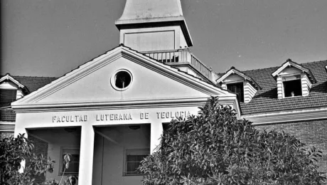 Edificio donde funcionó la antigua Facultad Luterana de Teología. Hoy es la sede de la Municipalidad de José C. Paz. Foto: Clarin