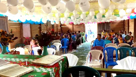 Celebración de dos matrimonios en la Iglesia Luterana Agustina Jesus el Buen Pastor, de San Antonio Tzejá, Ixcán. Foto: Karen Castillo