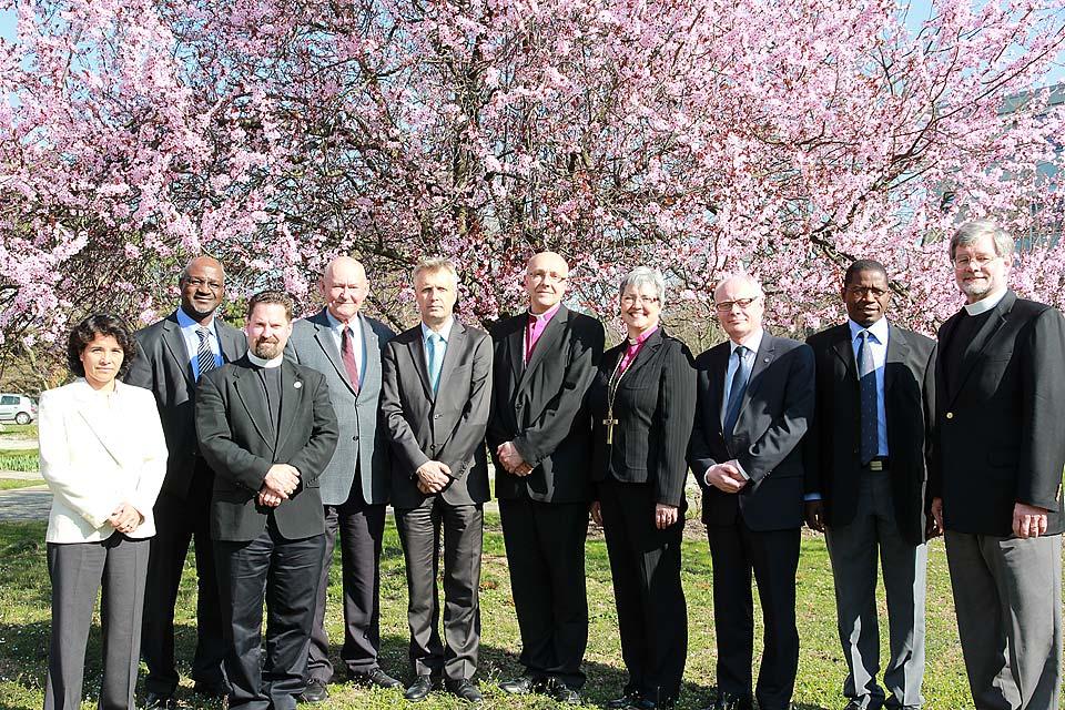 ILC Interim Executive Secretary Rev. Dr Ralph Mayan (fourth from left) and LWF General Secretary Rev. Martin Junge (fifth from left) and other representatives from both organizations during the meeting in Geneva, Switzerland. Â© LWF/M. Haas