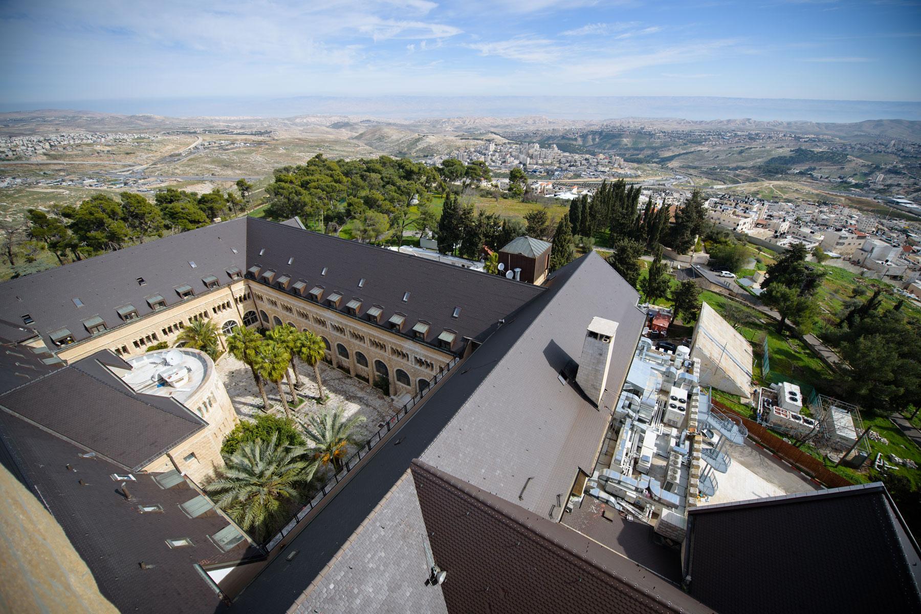 Luftbild des Auguste-Victoria-Krankenhauses in Jerusalem. Foto: LWB/M.Renaux