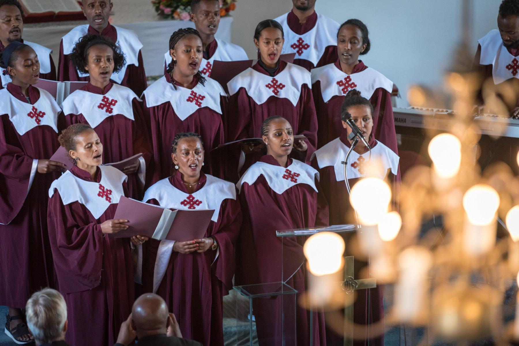 Ein Chor der Evangelischen Kirche Mekane Yesus in Addis Abeba, Äthiopien. Fotos: LWB/Albin Hillert
