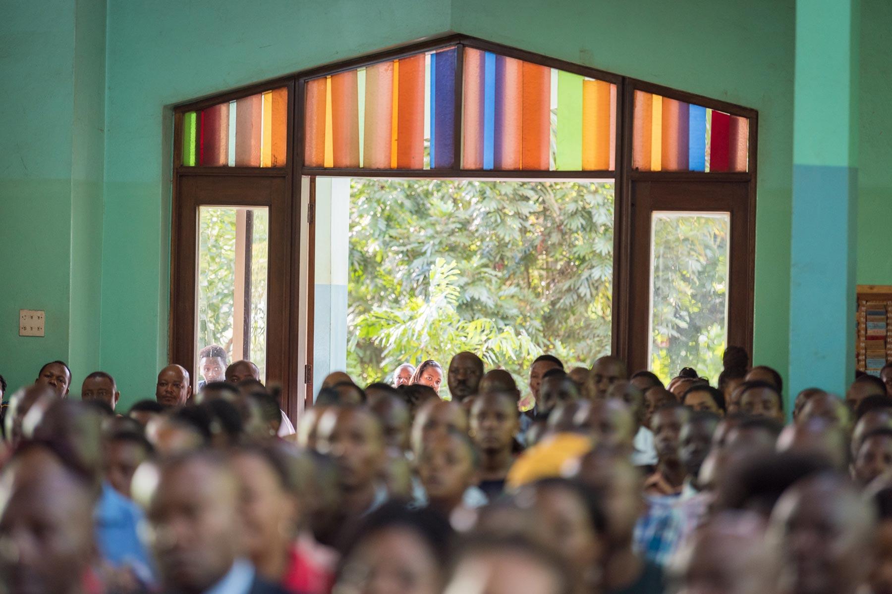 27 March 2022, Moshi, Tanzania. Several hundred congregants in the Moshi Lutheran Cathedral, in the Evangelical Lutheran Church in Tanzaniaâs northern diocese. Photo: LWF/Albin Hillert