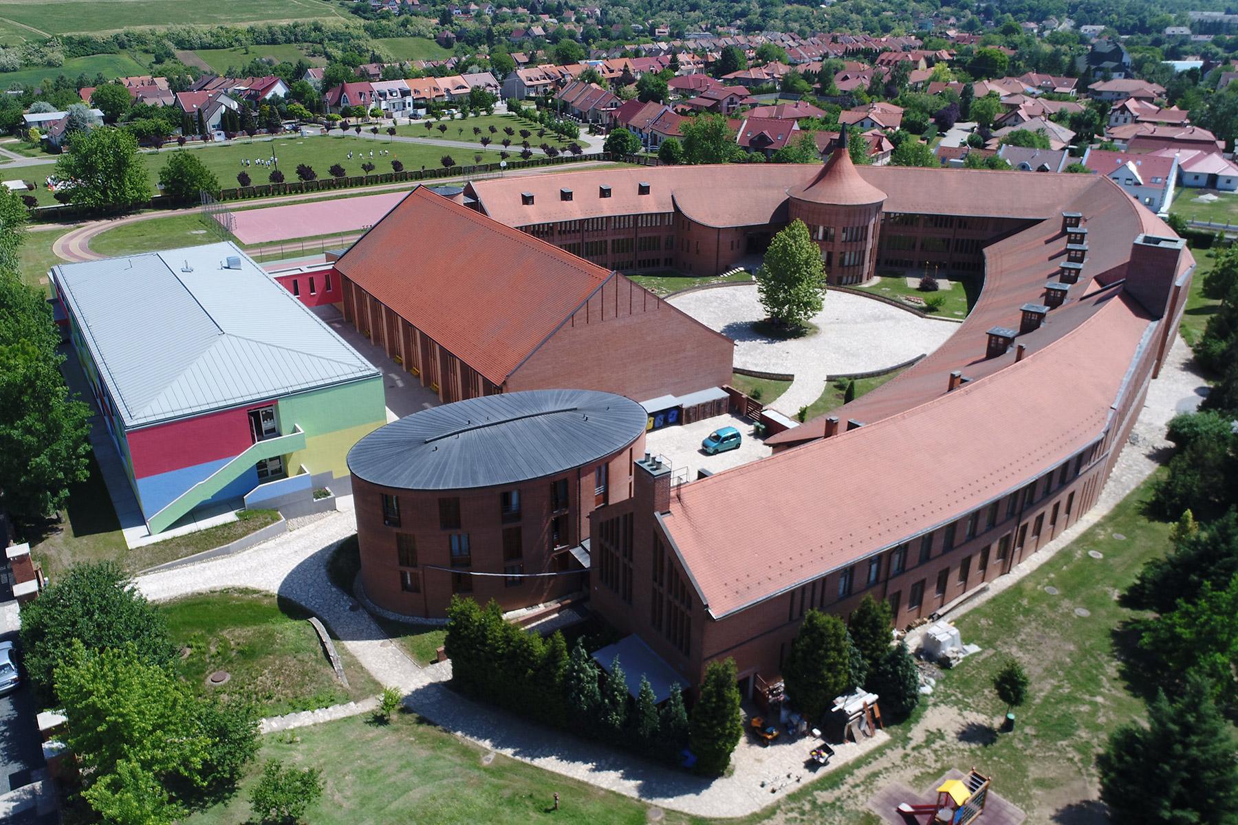Die Evangelische-Luterische Schule in Aszód, Ungarn. Foto: ELKU