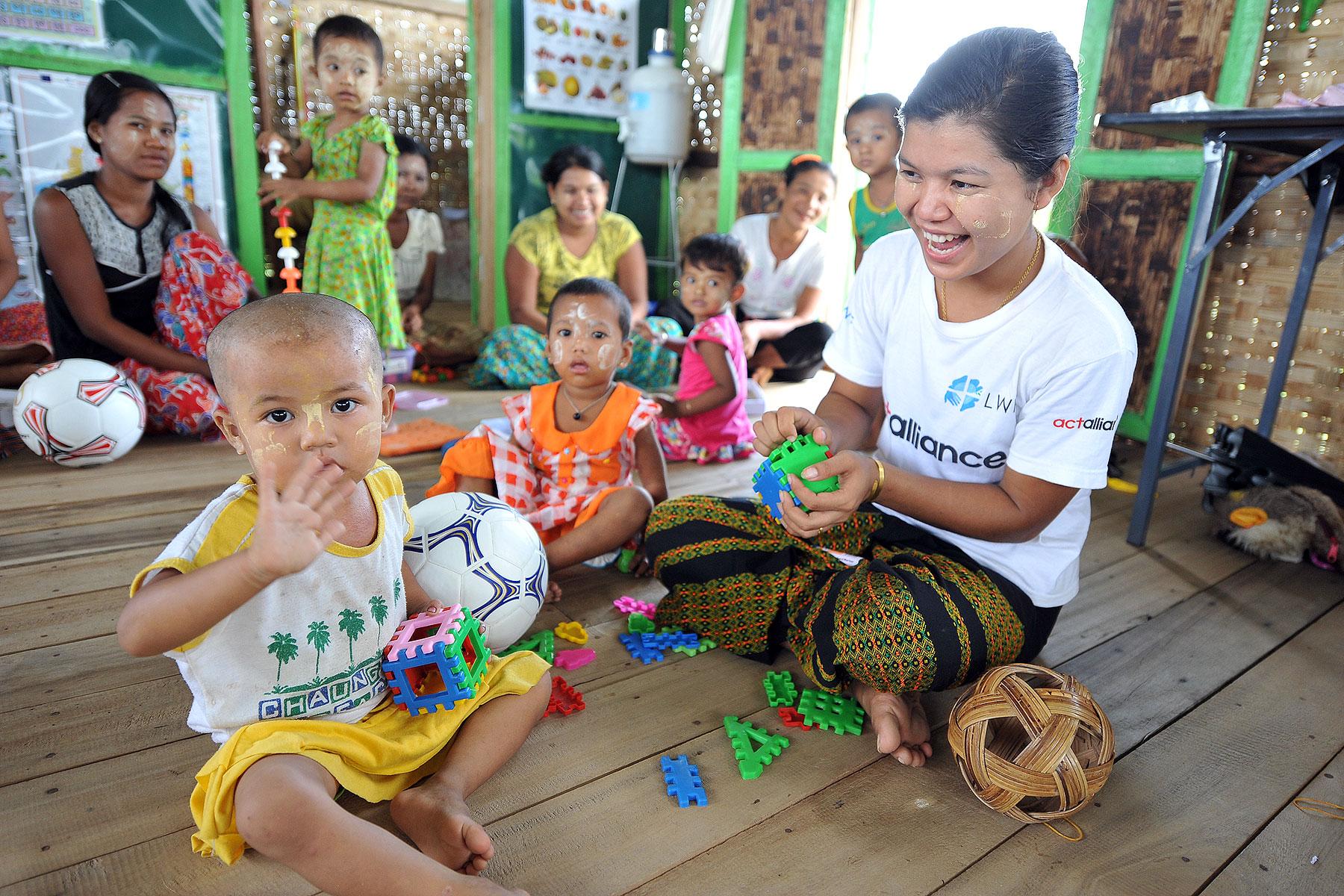 Ein vom LWB getragenes Kinderzentrum im Dorf Thi Kyar, Gemeinde Mrauk U, Provinz Rakhine State, Myanmar. Foto: LWB/C. Kästner