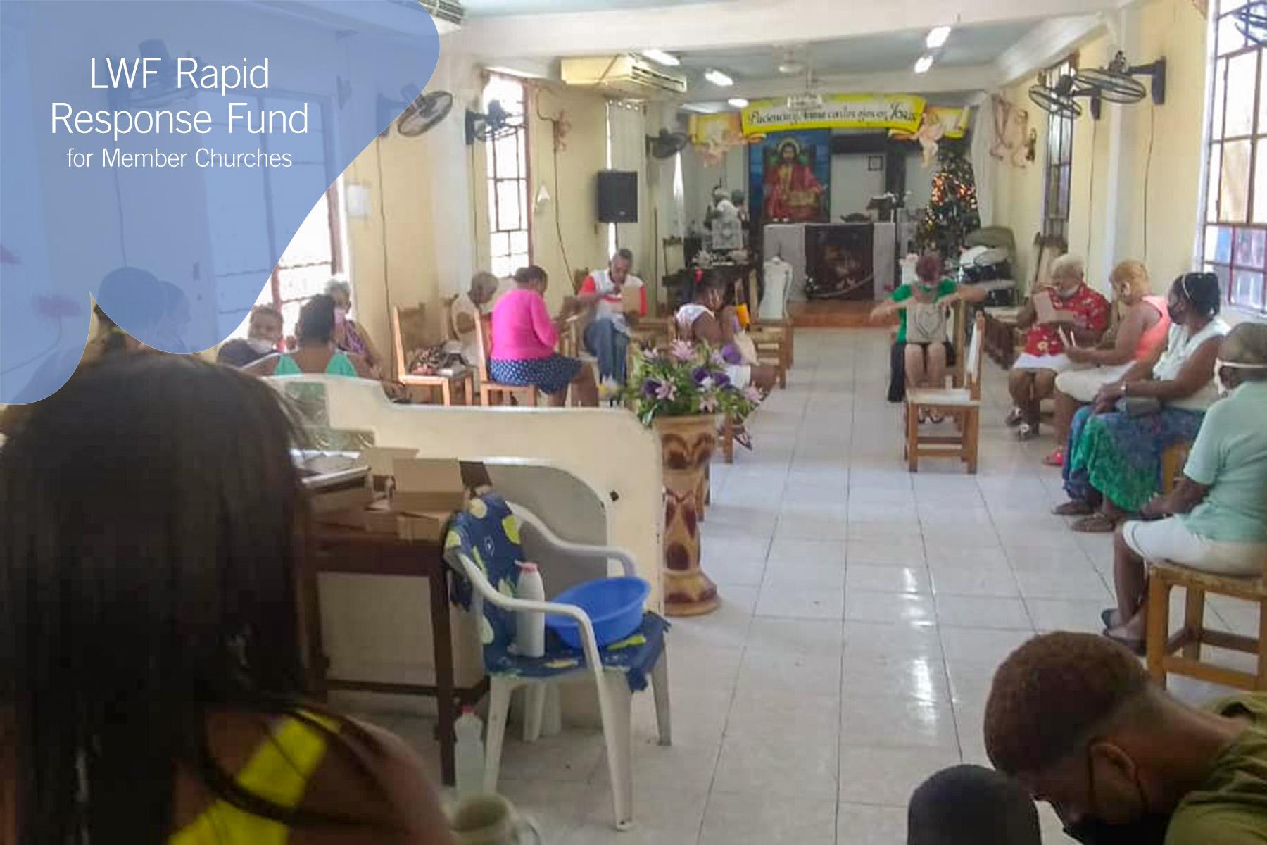 Im Rahmen eines der COVID-19-Hilfsprogramme hat die Lutherische Kirche in Kuba ein Gemeinschafts-Mittagessen für 320 Menschen mit Mitgliedern aus den Gemeinden Cristo Vive, Cristo Redentor, Nuestro Salvador und Aposento Alto veranstaltet. Foto: UECCLS