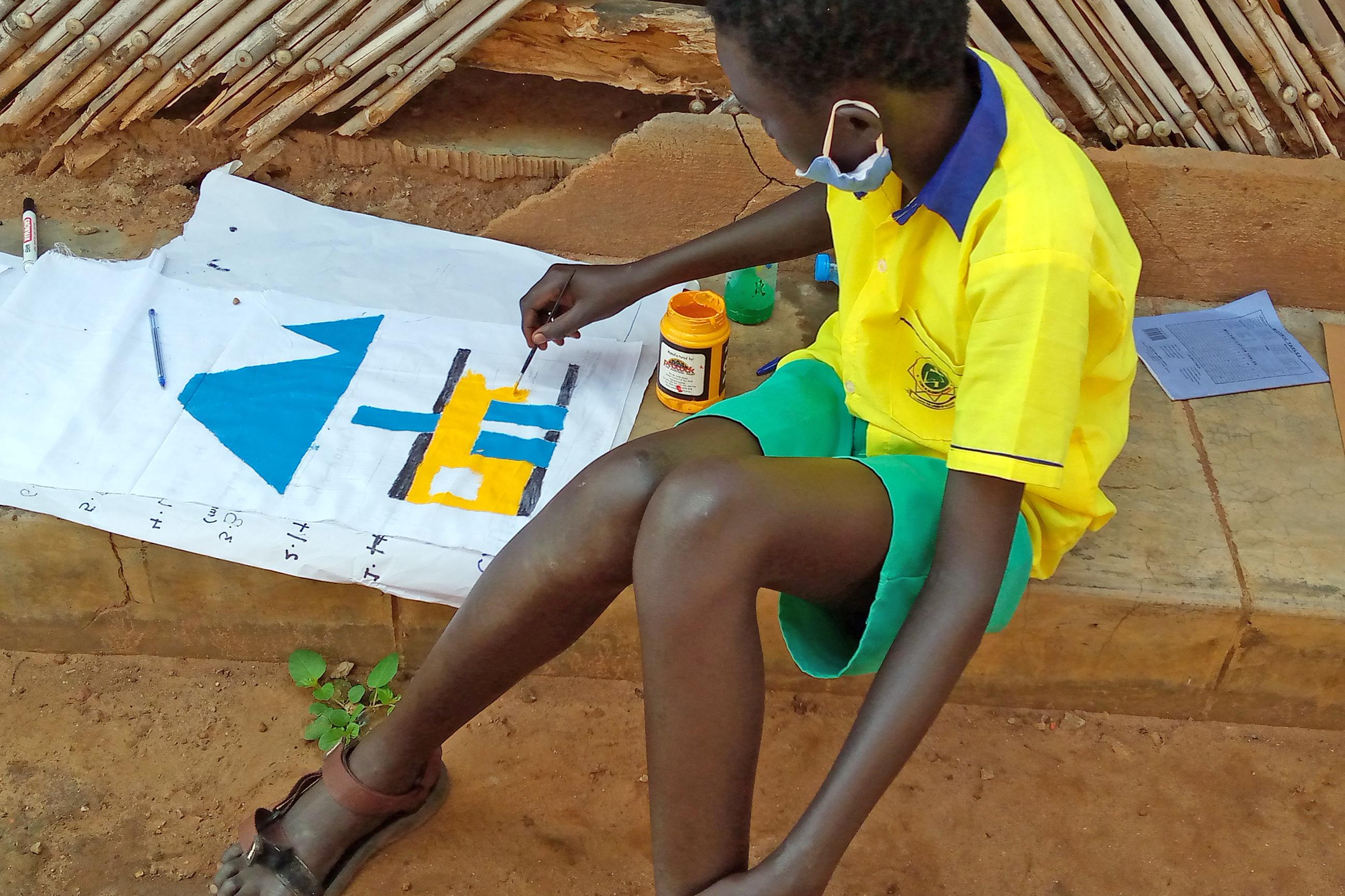 Malen und zeichnen während eines Retreats für psychische Gesundheit in Uganda. Foto: LWB/A. Lehto