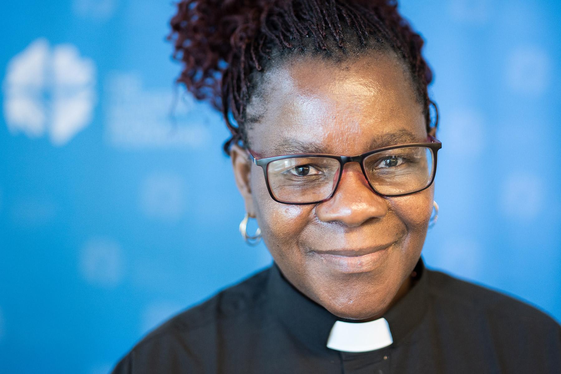 Pfarrerin Elitha Moyo, Koordinatorin des Bereichs Gendergerechtigkeit bei der Evangelisch-Lutherischen Kirche in Simbabwe. Foto: LWB/Albin Hillert