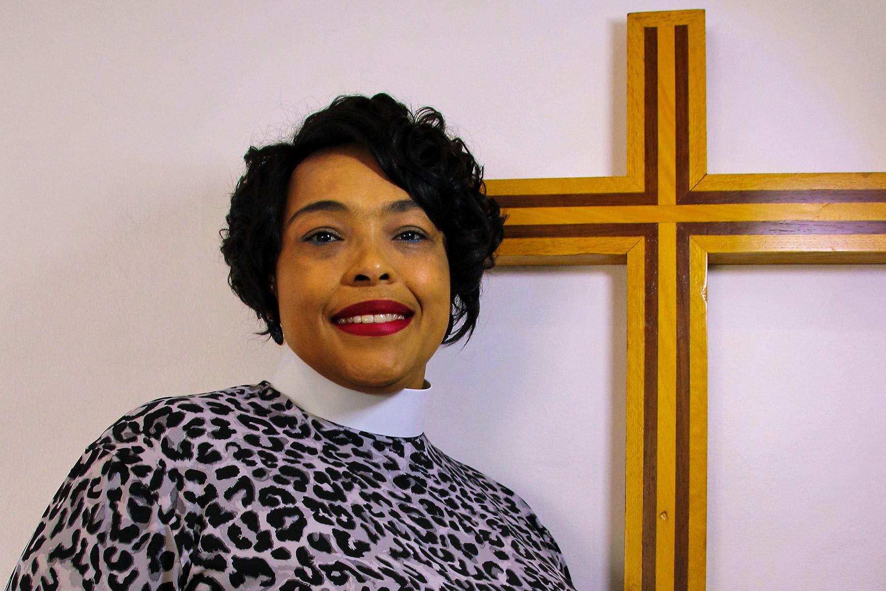 Pfarrerin Lilana Kasper, Geschäftsführerin der Lutherischen Gemeinschaft im Südlichen Afrika, ist die erste Frau in dieser Position. Foto: R. Mofulatsi/LUCSA