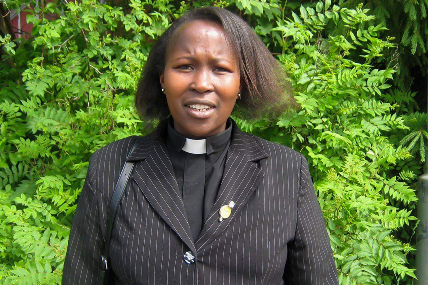 Rebecca Maduley Kurubai wurde als erste Massai-Frau in der Süd-Diözese der Evangelisch-Lutherischen Kirche in Tansania (ELKT) zur Pfarrerin ordiniert. Foto: privat