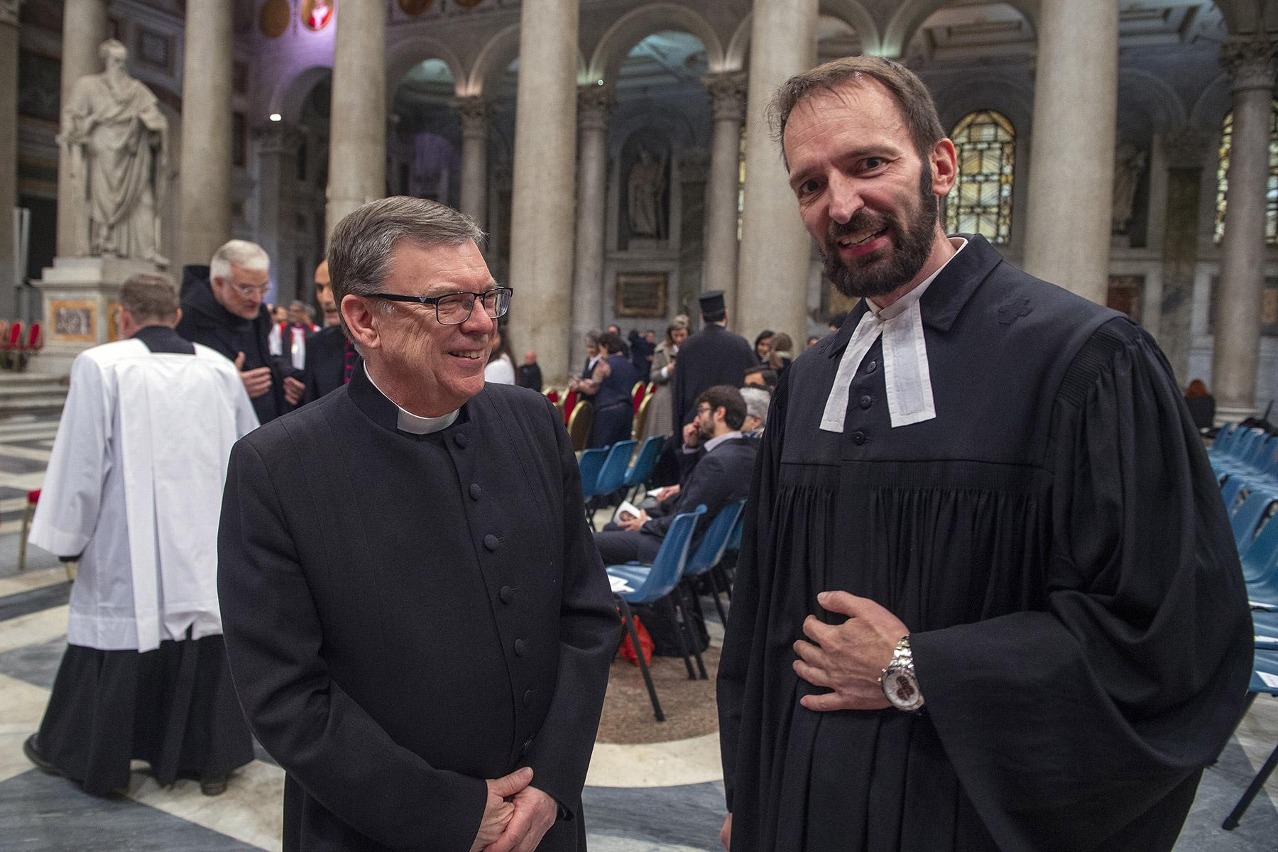 Rev. Michael Jonas, pastor of the Evangelical Lutheran community in Rome, Italy, with Prof. Dirk Lange, LWF Assistant General Secretary for Ecumenical Relations. Photo: CatholicPressPhoto/A. Giuliani