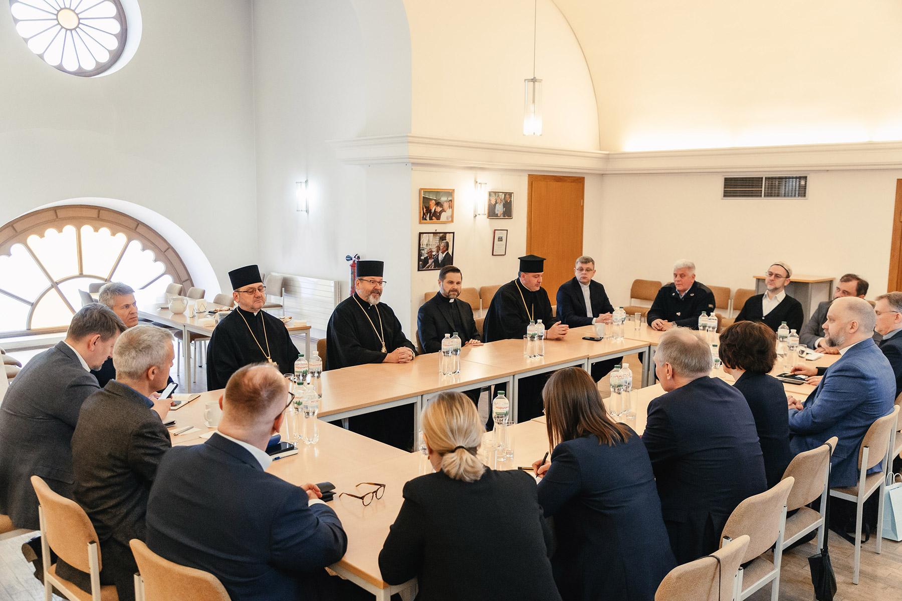 Treffen mit Vertretern des Allukrainischen Rates der Kirchen und religiösen Organisationen.