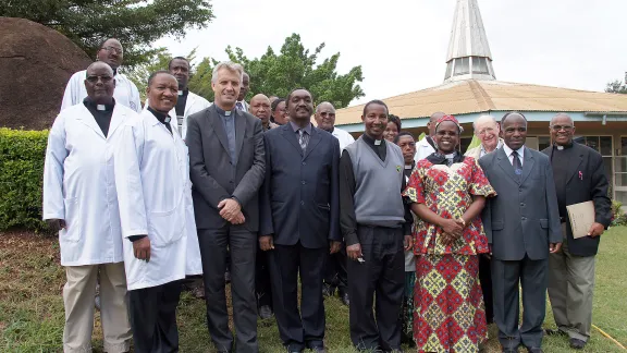 Die LWB-Delegation und Mitarbeitende des KCMC in Moshi. LWB/H. Martinussen