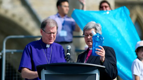 Erzbischof Hiltz und Nationalbischöfin Johnson (re.) in Ottawa. © Joint Assembly Co