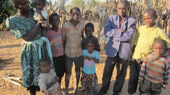 Makalaâs family sells pawpaws to buy food after drought killed their millet crop. Â© LWF/M. Retief