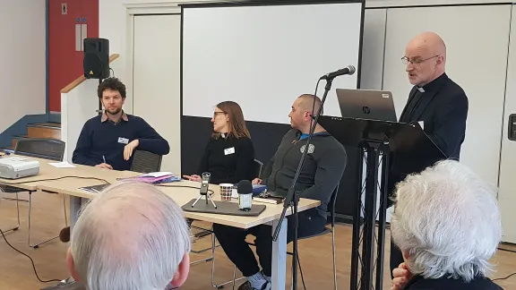 From left to right: Rev. Dr Hugo AdÃ¡n Fernandez (Holy Trinity with St Matthew parish), Rev. Sarah Farrow (St Anneâs Lutheran Church), Dr Chris Asprey (l' Arche) and Rev. Dr Jaakko Rusama (Lutheran co-moderator, Anglican Lutheran Society). Photo: LWF/P. Bouwman