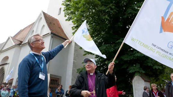 LWB-Generalsekretär Junge und LWB-Präsident Younan eröffnen im Juni 2016 die LWB-Pilgerstation Wittenberg. Foto: LWB/Marko Schoeneberg