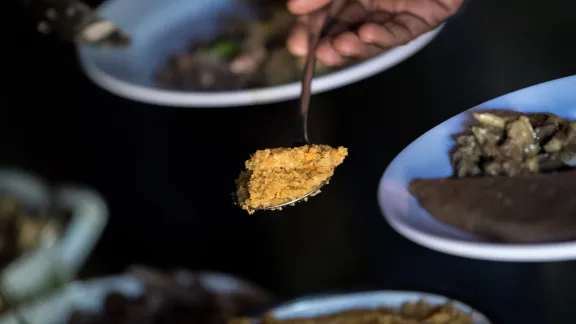 Eine traditionelle Mahlzeit aus Hadiya, Süd-Zentral-Äthiopien. Foto: LWB/Albin Hillert