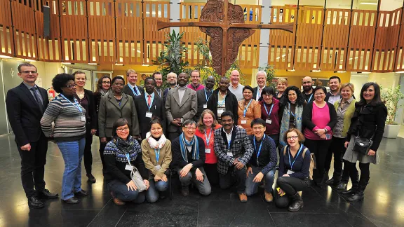 Die Teilnehmenden des Seminars zu Besuch bei Mitarbeitenden des LWB in Genf. Foto: LWB