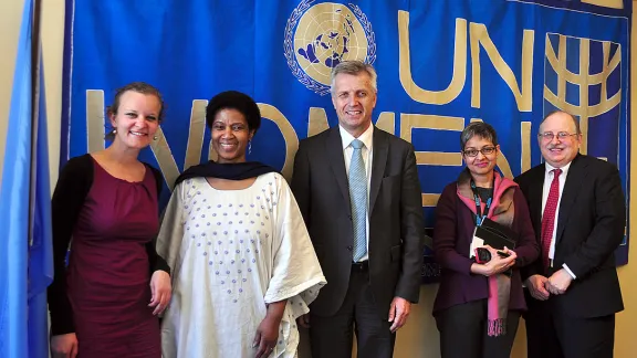 (von links nach rechts) Caroline Richter, Dr. Phumzile Mlambo-Ngcuka, Pfr. Martin Junge, Lopa Banerjee und Dennis Frado. Foto: Christine Mangale