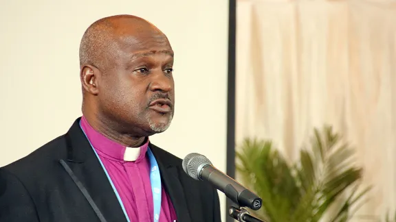 LKCN-Bischof Dr. Musa P. Filibus hält seinen Vortrag bei der Konferenz der afrikanischen lutherischen Kirchenleiter anlässlich des 60. Jubiläums der lutherischen Gemeinschaft in Afrika im Mai 2015 im tansanischen Moshi. Foto: LWB/Tsion Alemayehu