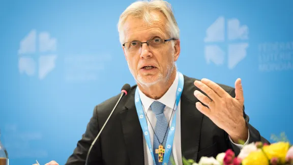 LWF general secretary Rev. Dr Martin Junge speaks at the LWF Council meeting in 2018 . Photo: Albin Hillert/LWF