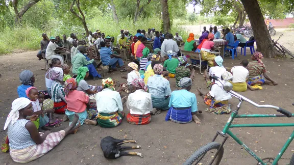  Community consultation in Mozambique prior to UN human rights investigations. Photo: LWF/ S. Oftadeh