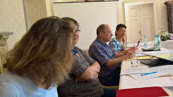 Sitzung der lutherisch/römisch-katholischen Dialogkommission, die derzeit in Polen tagt, von rechts: Prof. Dr. Eva-Maria Faber (katholisch) und Prof. Dr. Theodor Dieter (lutherisch). Foto: LWB/K. Hintikka