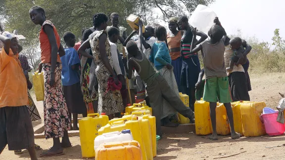 Brunnen im Flüchtlingslager Nyumanzi in Norduganda, der vom LWB wieder funktionstüchtig gemacht wurde. Foto: DCA/ACT/LWB/Mai Gad