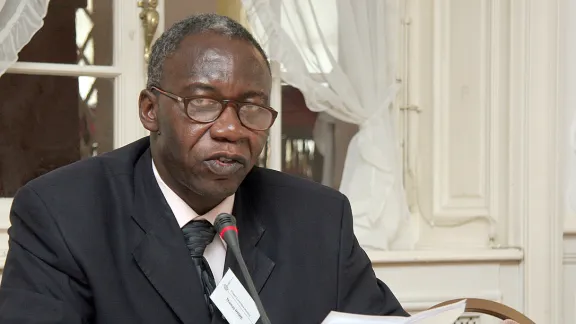 Bishop Emeritus Dr. Thomas Nyiwe at the LWF Project Committee meeting in May 2006. Photo: LWF/D.-M. GrÃ¶tzsch