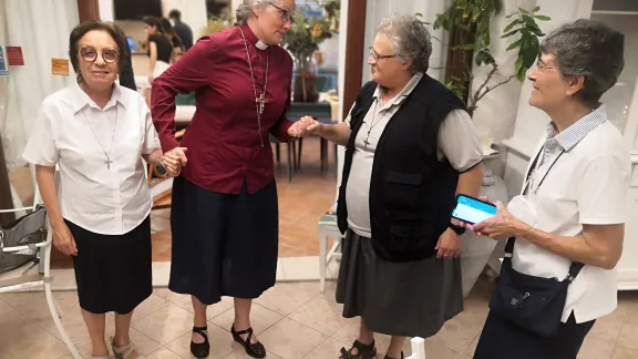 Bishop Johannesson meet with Catholic sisters