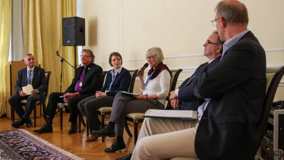 Panel on the situation of minority churches in the Central and Western Europe region. (From left) Michael Martin (moderator), Andreas Wöhle (Protestant Church in the Netherlands), Anna Krauss (Lutheran Council of Great Britain), Renate Dienst (Federation of Evangelical-Lutheran Churches in Switzerland and in the Principality of Liechtenstein), Michael Chalupka (Evangelical Church of the Augsburg Confession in Austria), and Ulrich Rüsen-Weinhold (United Protestant Church of France). Photo: LWF/A. Weyermüller