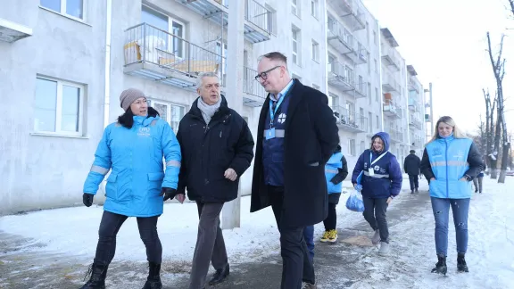 LWF team leader Mark Mullan with UNHCR High Commissioner Filippo Grandi in Kharkiv. Photo: LWF/ Anatolyi Nazarenko