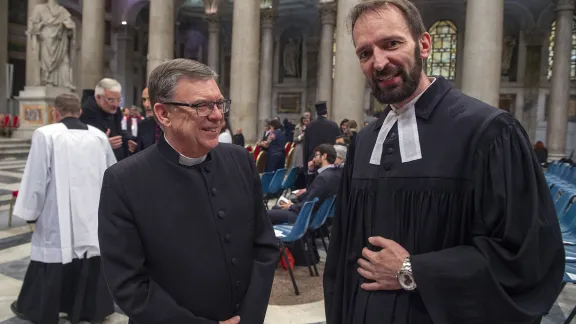 Rev. Michael Jonas, pastor of the Evangelical Lutheran community in Rome, Italy, with Prof. Dirk Lange, LWF Assistant General Secretary for Ecumenical Relations. Photo: CatholicPressPhoto/A. Giuliani