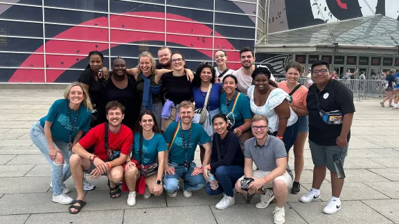 Die LWB-Delegation vor der New Orleans Arena, in der die ELKA-Jugendversammlung stattfand. Foto: LWB