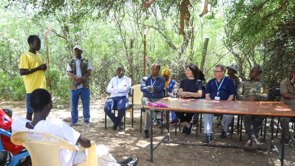 LWF delegation meets Kakuma youth leaders