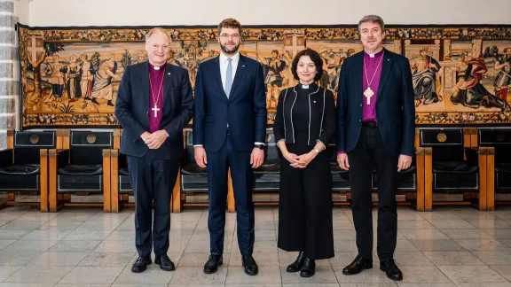 From left: LWF President Henrik Stubkjær, Tallinn mayor Jevgeni Ossinovski, LWF General Secretary Anne Burghardt, EELC Archbishop Urmas Viilma. Photo: Ellen Rudi