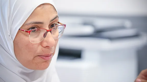 Dr. Khadra Salami, die pädiatrische Onkologin des Auguste-Viktoria-Krankenhauses, die Amira behandelt hat. Foto: LWB/E. Shaheen