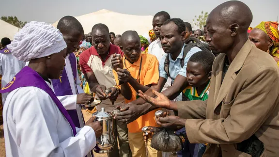 Worship and Holy Communion are vital parts of the LCCN's Annual Conventions. Photo: Thomas Lohnes (DNK/LWB)