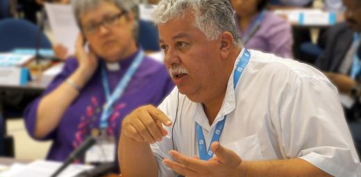Bishop Melvin Jimenez makes a comment during the 2013 LWF Council meeting. Photo: LWF/S. Gallay
