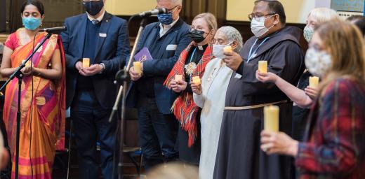 Religious leaders gathered for an interfaith service at Garnethill Synagogue on Sunday 31 October. All photos: LWF/Albin Hillert