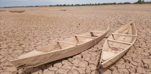 A dry lake not far from Ouagadougou in Burkina Faso. Photo: YODA Adaman, UnsplashÂ 