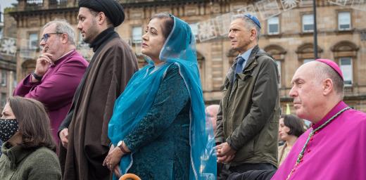 Interfaith vigil held at George Square on the opening day of the UN Climate Change Conference COP26 in Glasgow. The vigil gathered representatives from a wide range of religions as well as people of no faith. Photo: LWF/Albin Hillert