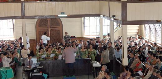Worship in an Indonesian Lutheran congregation. Photo: HKBP/Fernando Sihotang