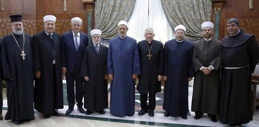 LWF President Bishop Dr Munib A. Younan (fourth right) and Christian and Muslim leaders during the solidarity visit to Cairo, Egypt. Photo: The Embassy of the Palestine, Cairo
