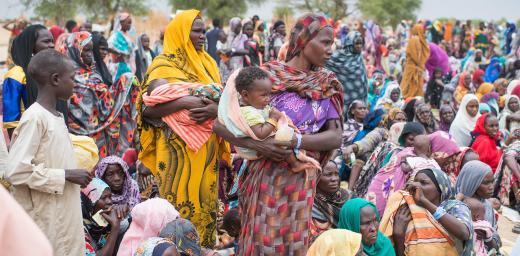 Chad. New Sudanese refugee arrivals from Sudan. Many are women with small children. Photo: UNHCR/ Colin Delfosse