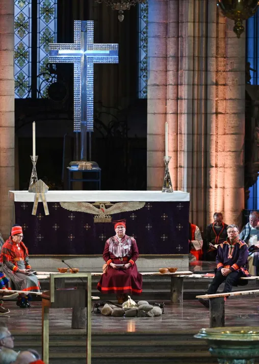 Archbishop Jackelén sits behind Sami leaders in Uppsala Cathedral during an official apology from the Church of Sweden. Photo: Magnus Aronson / Icon